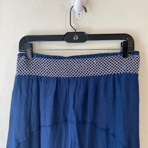 A Byer Blue Asymmetrical Pull-on Midi Bohemian Festival Skirt SZ M Flowy Fairy - Picture 2 of 7